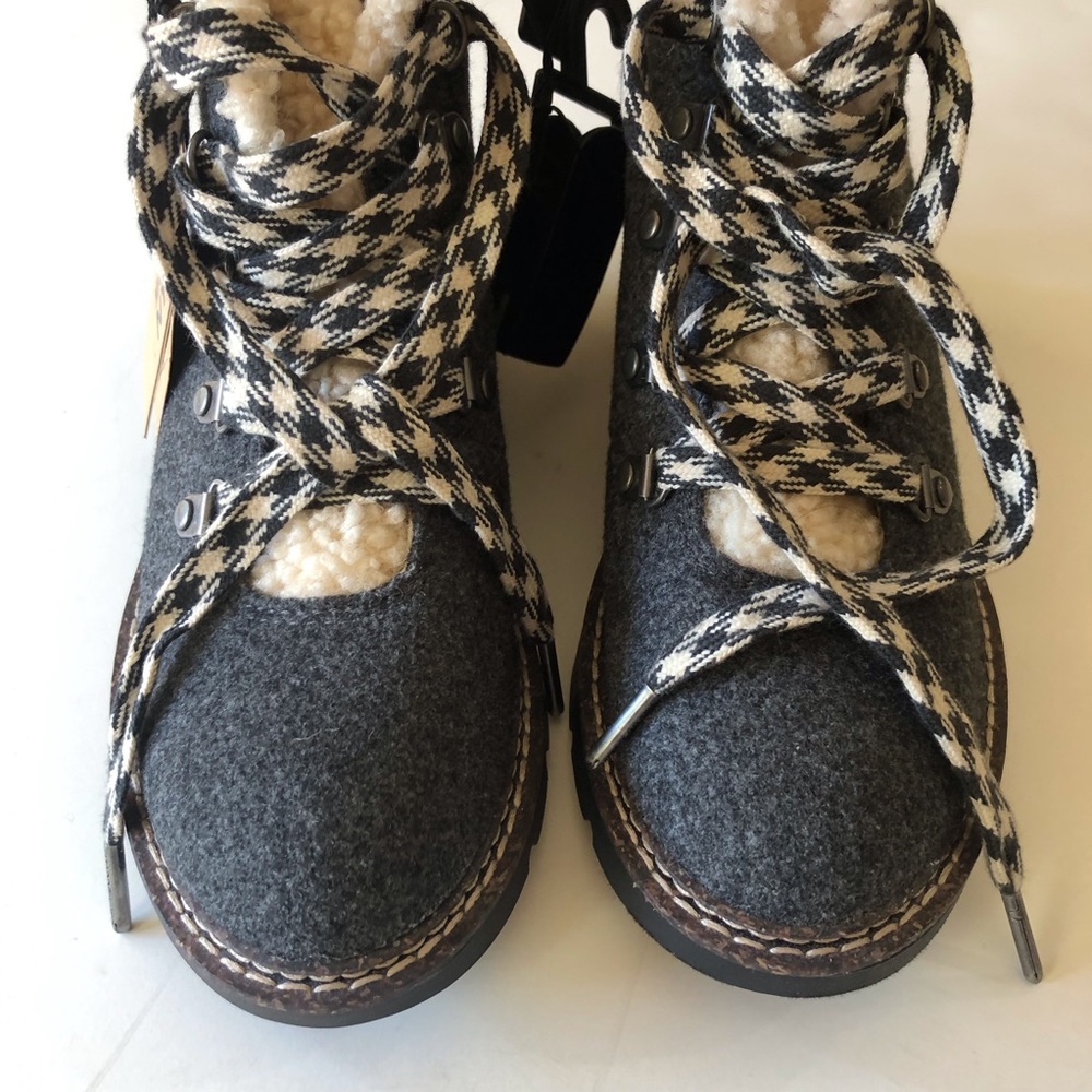 MADDEN NYC  Women’s Dark gray Hiker Wedge boot Size 6 New with tags
